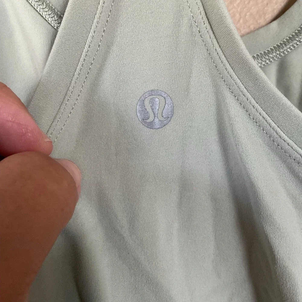 Lululemon Cool Racerback Tank Nulu In Silver Blue Size 8 - Picture 4 of 6